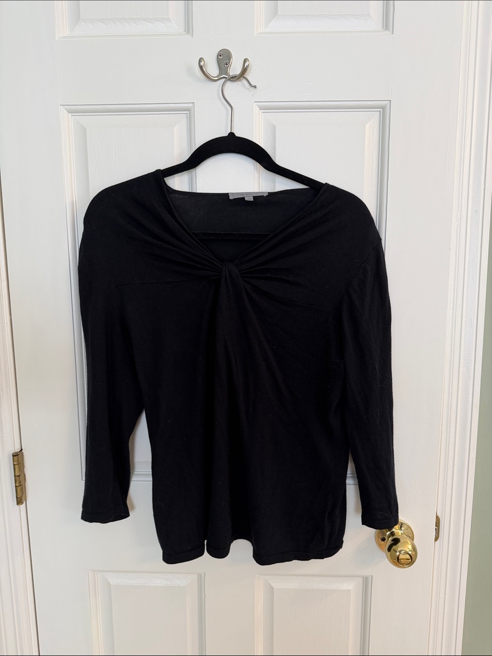 Classiques Entier Black Twist-Knot Long Sleeve Top